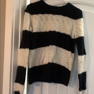 Ladies sweater